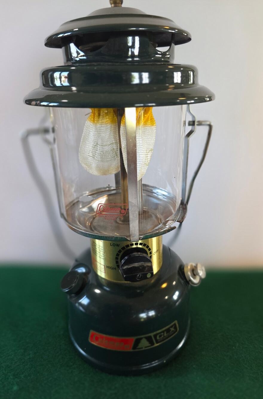 Vintage 1980's Coleman CLX adj model 290 double mantle gas lantern